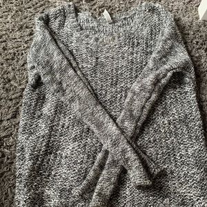 Gray Sweater • Oversized